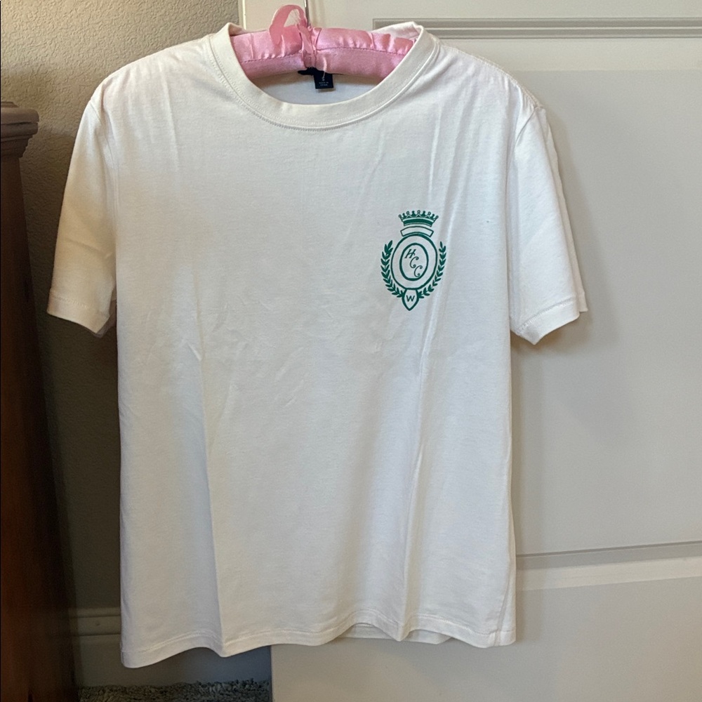 Wild Fox Cream T-Shirt with Green Emblem size Small